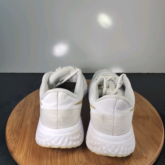 Women's Nike Revolution 5 Sz 9.5 010861 White Mesh Running Walking Sneakers - Picture 5 of 12